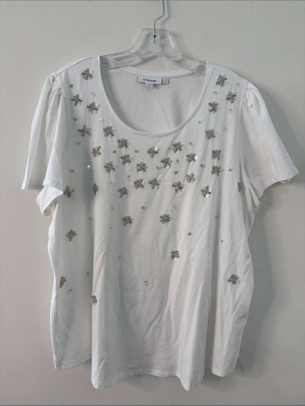 Chico's White Short-Sleeve Sequin Floral Tee Size 3
